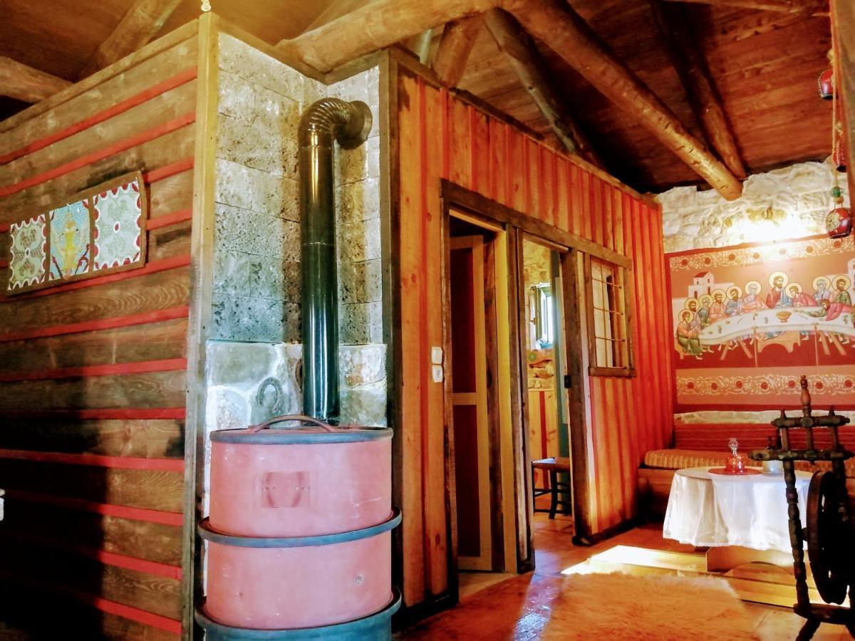 Yono'S Traditional House Ano Ravenia Екстериор снимка