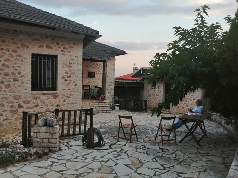 Yono'S Traditional House Ano Ravenia Екстериор снимка