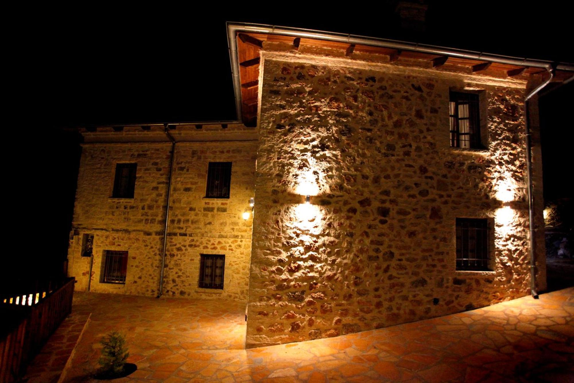 Yono'S Traditional House Ano Ravenia Екстериор снимка